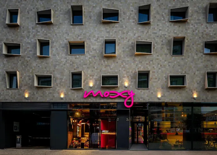 Moxy Lisbon City