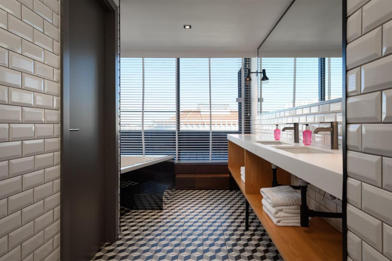 Moxy Hotel Lisbon