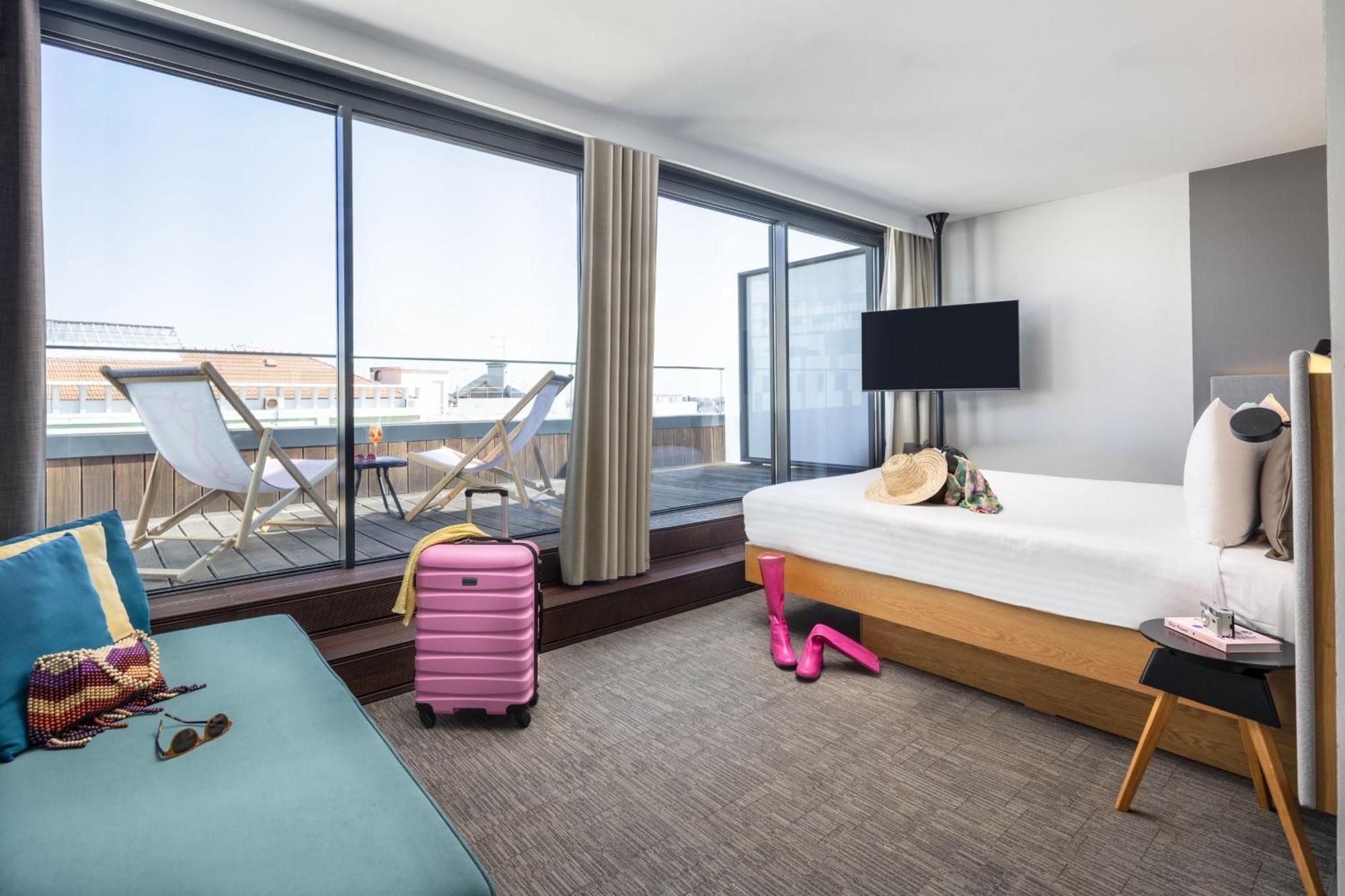 Moxy Hotel