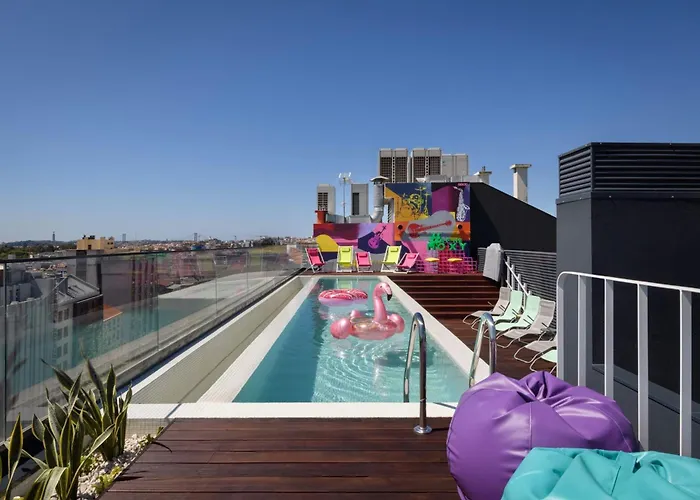 Moxy Lisbon City